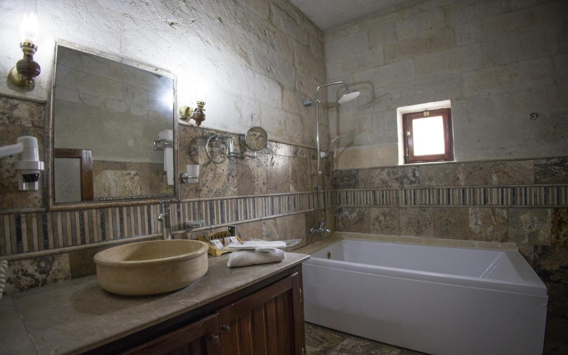 Maccan Cave Hotel Goreme Bagian luar foto