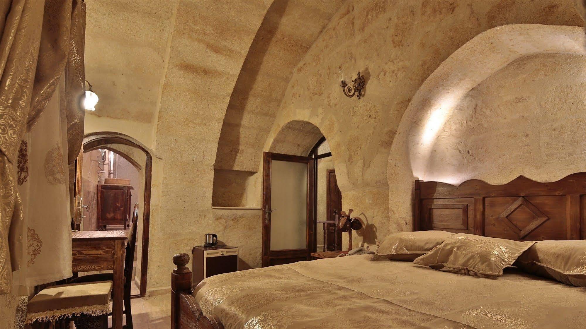 Maccan Cave Hotel Goreme Bagian luar foto