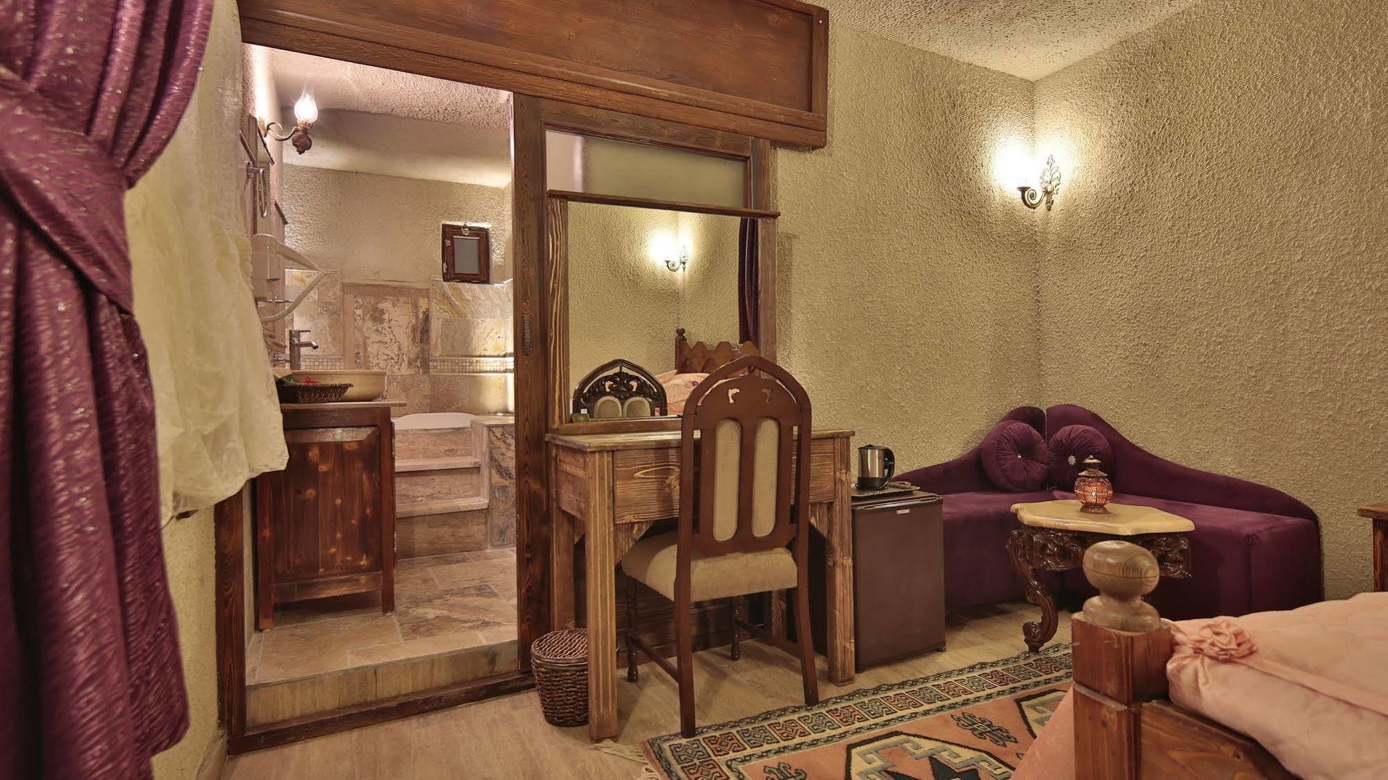 Maccan Cave Hotel Goreme Bagian luar foto
