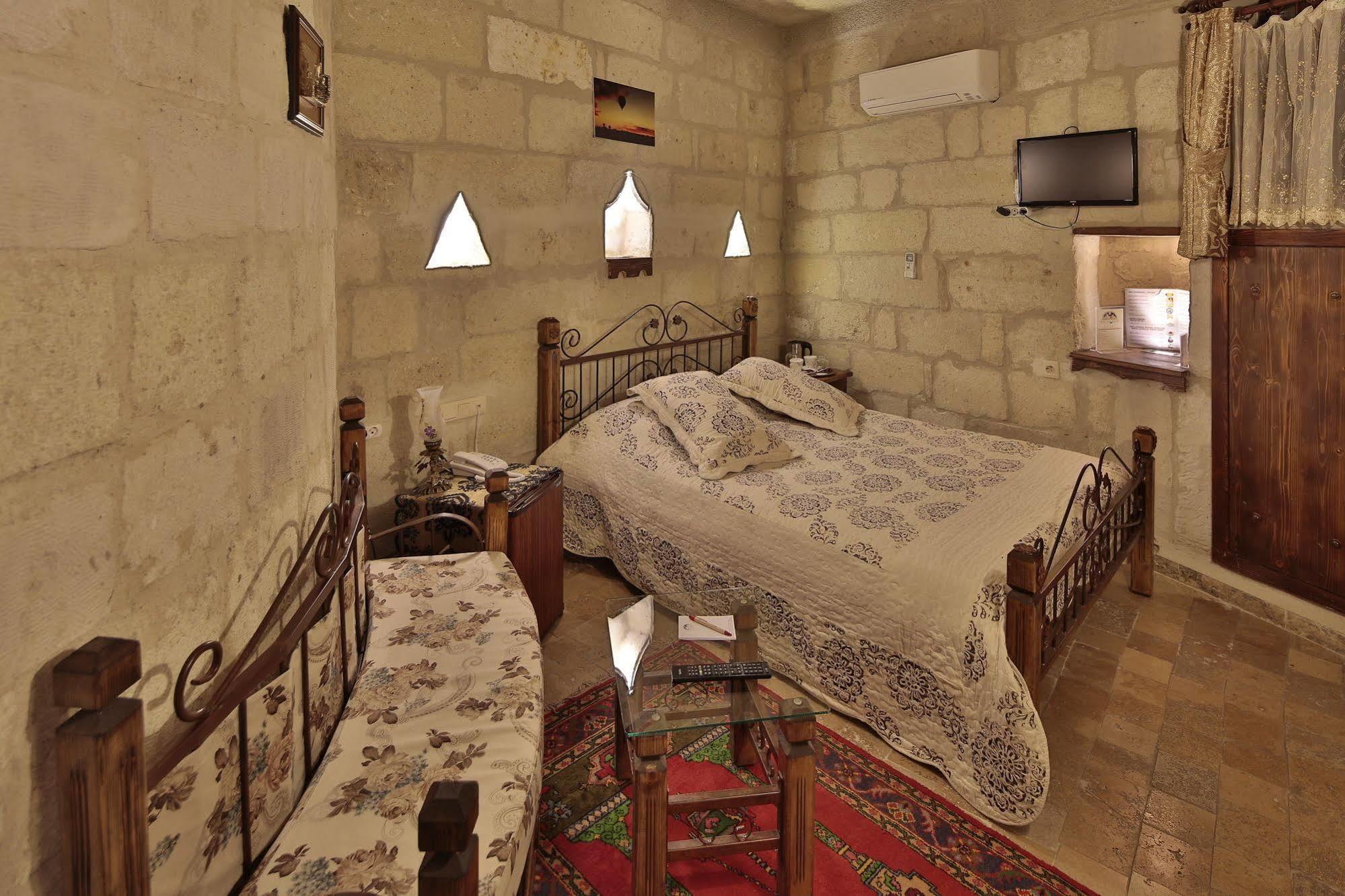 Maccan Cave Hotel Goreme Bagian luar foto